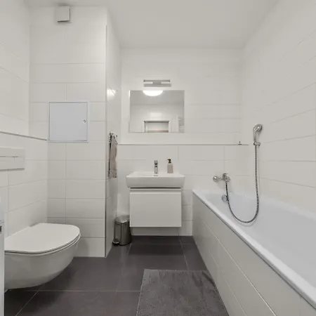 Air Conditioned 2 Apartment, Old City, New Building - Stein Apartment