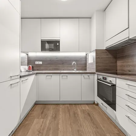 Air Conditioned 2 Apartment, Old City, New Building - Stein アパート