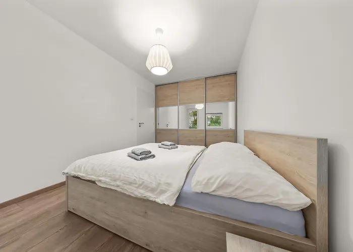 Air Conditioned 2 Apartment, Old City, New Building - Stein ブラチスラヴァ